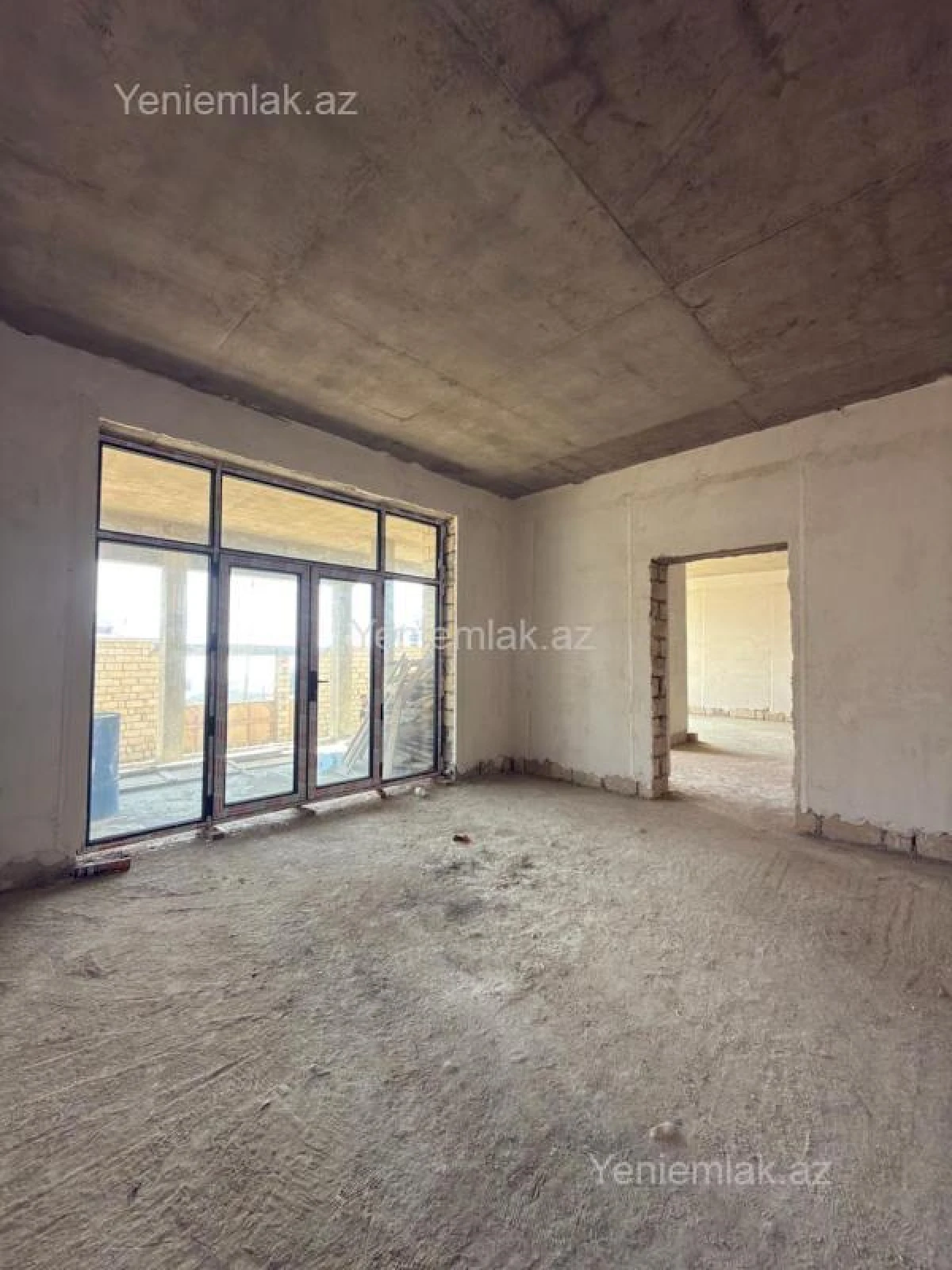 Satılır 6 otaqlı həyət evi 367 m²