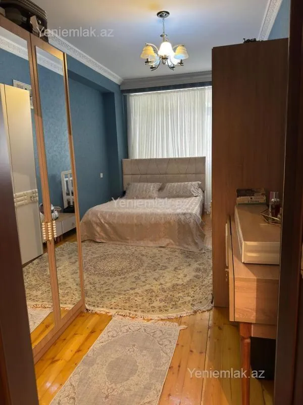 Satılır 2 otaqlı yeni tikili 72 m²