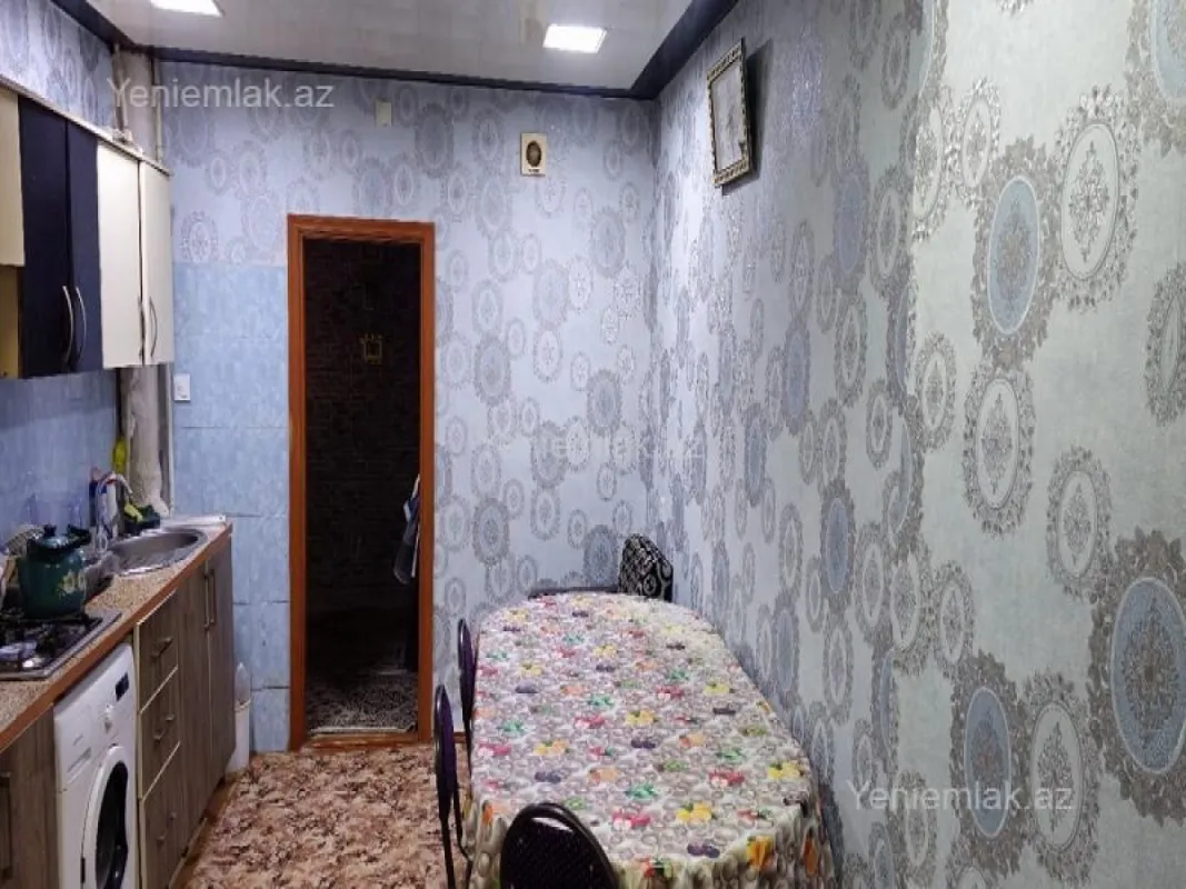 Satılır 5 otaqlı köhnə tikili 120 m²