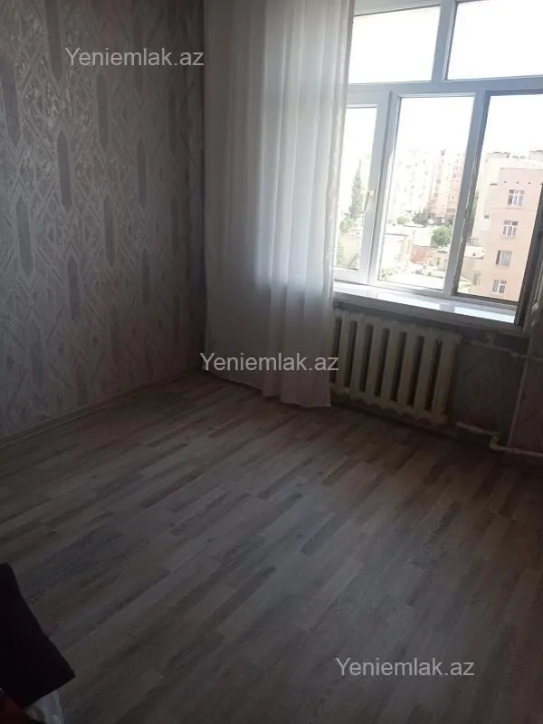 Satılır 5 otaqlı köhnə tikili 120 m²