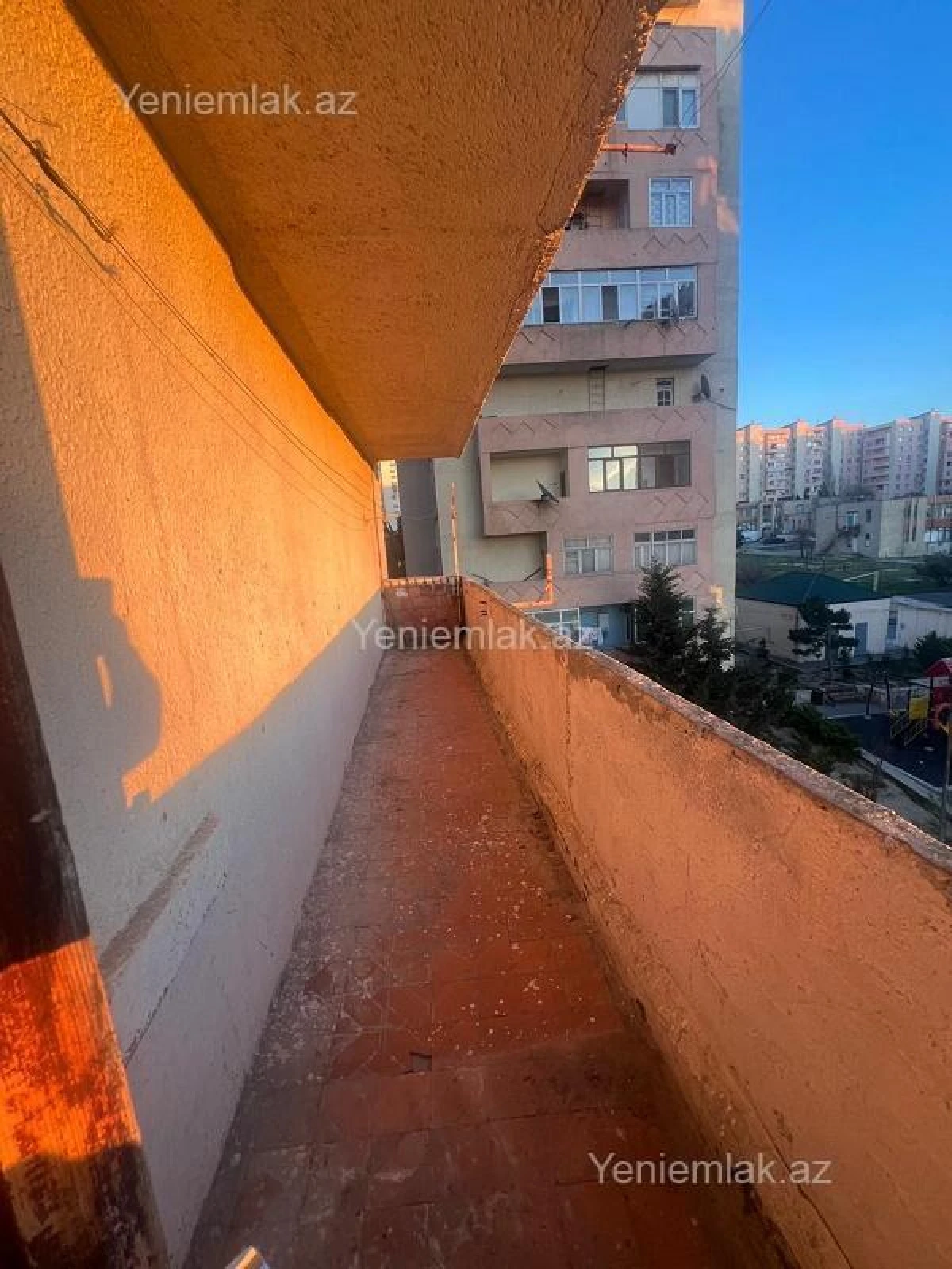 Satılır 5 otaqlı köhnə tikili 103 m²