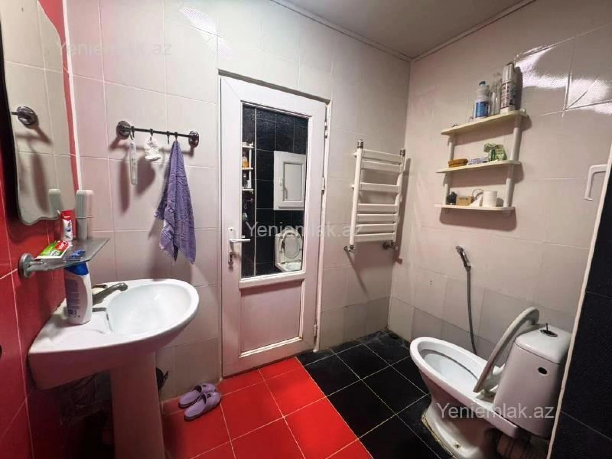 Satılır 4 otaqlı köhnə tikili 100 m²