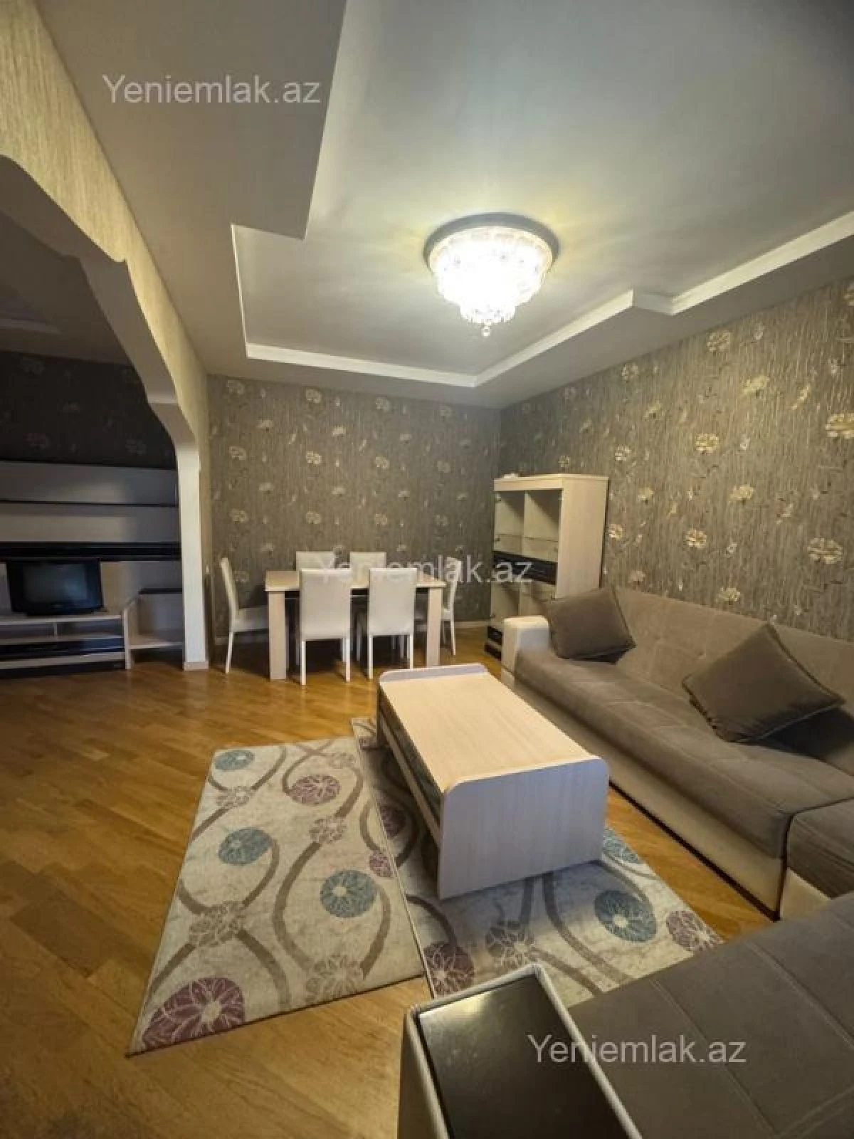 Satılır 5 otaqlı köhnə tikili 110 m²