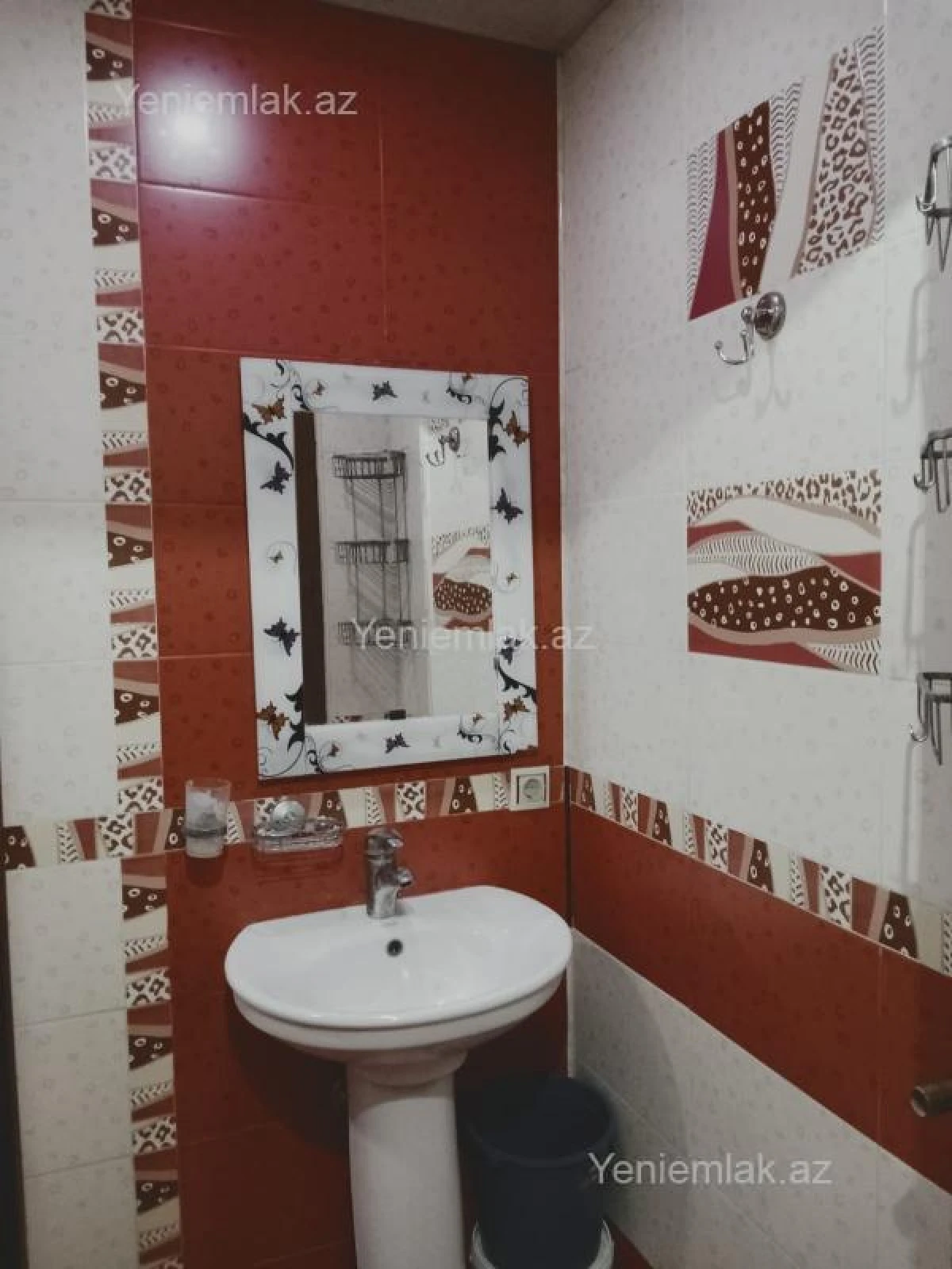 Satılır 1 otaqlı köhnə tikili 38 m²