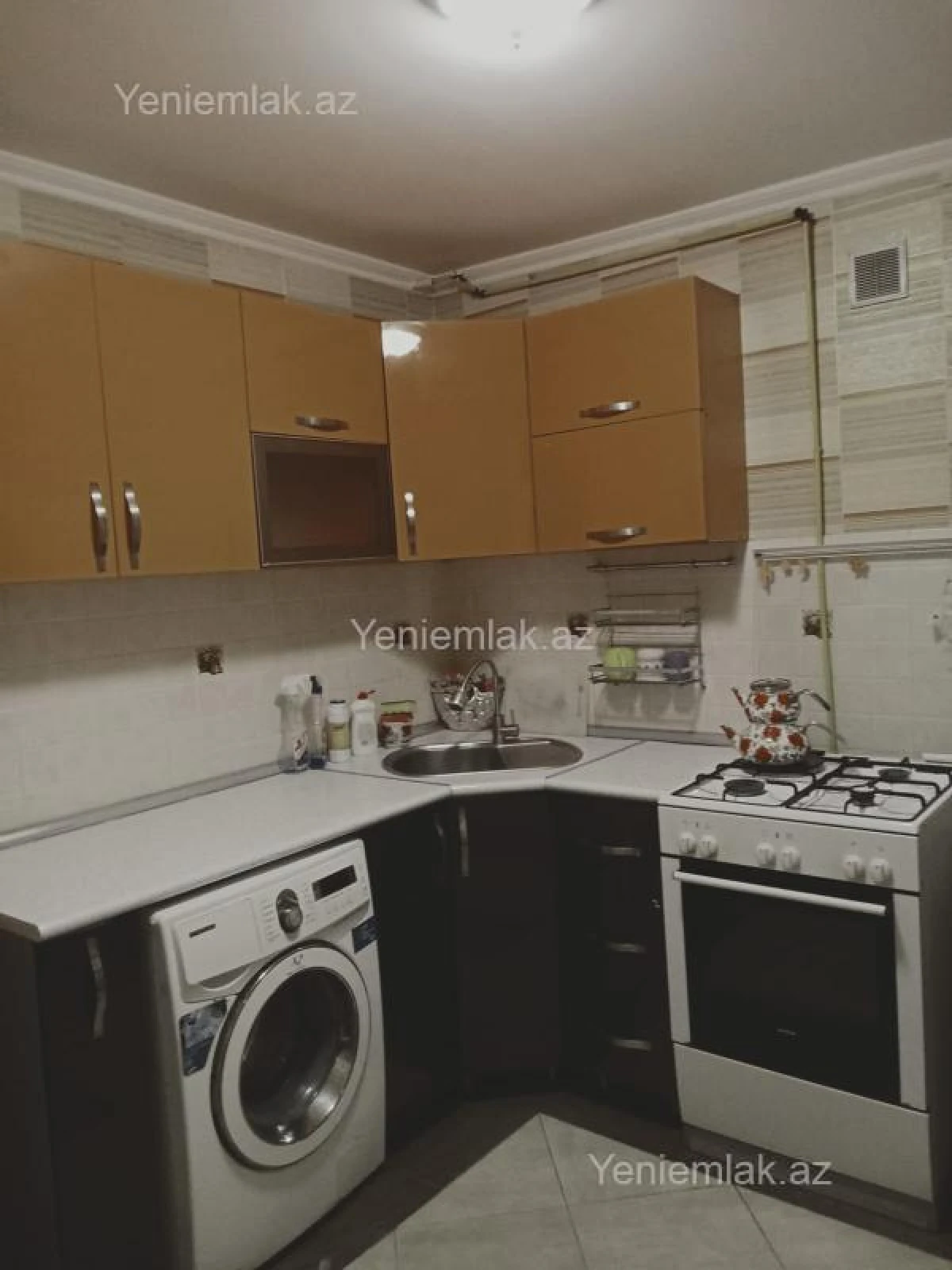 Satılır 1 otaqlı köhnə tikili 38 m²
