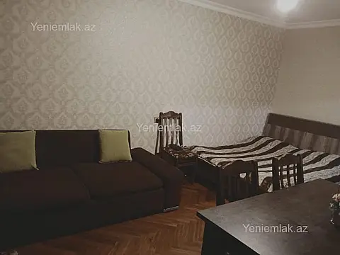 Satılır 1 otaqlı köhnə tikili 38 m²