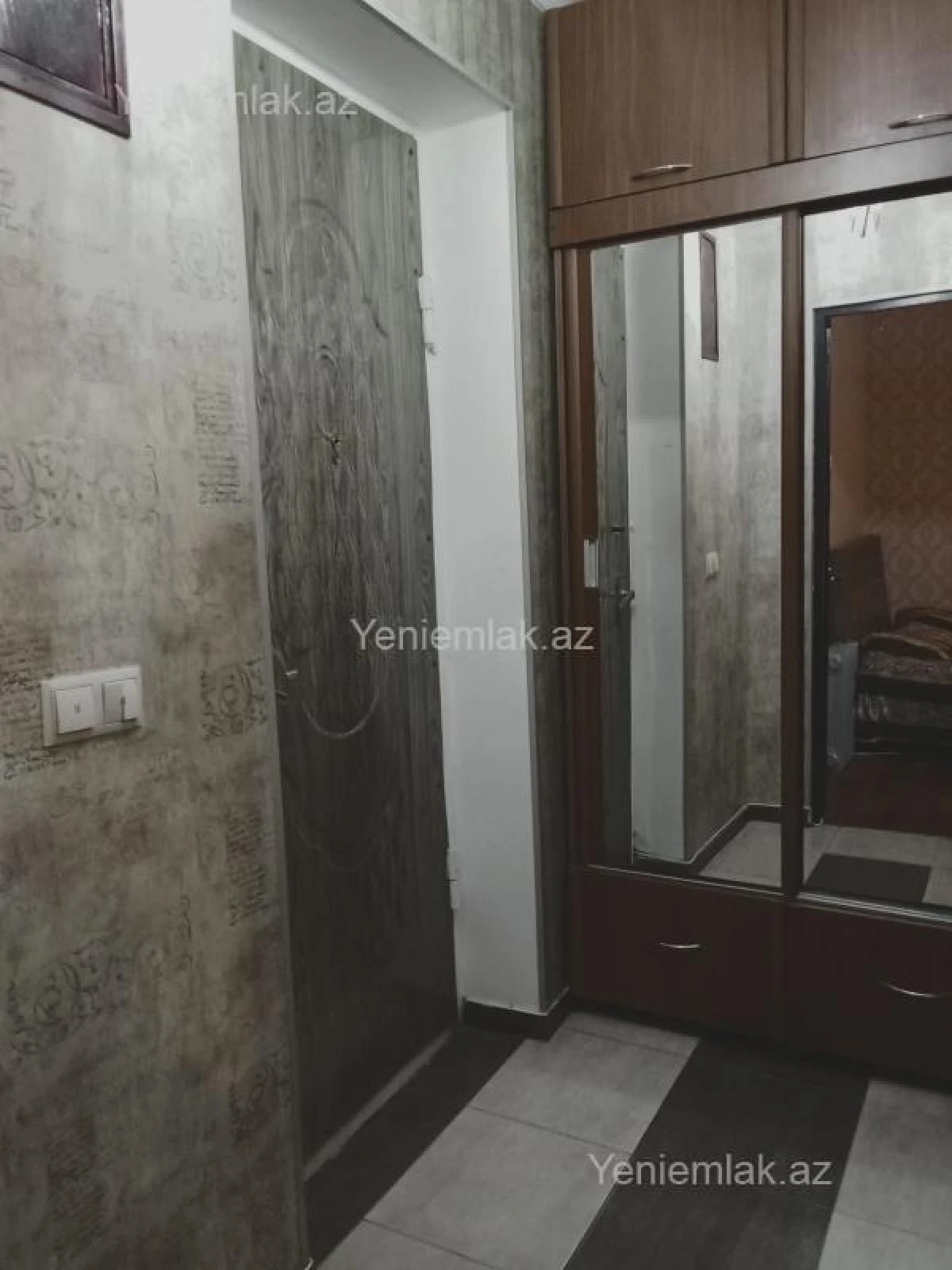 Satılır 1 otaqlı köhnə tikili 38 m²