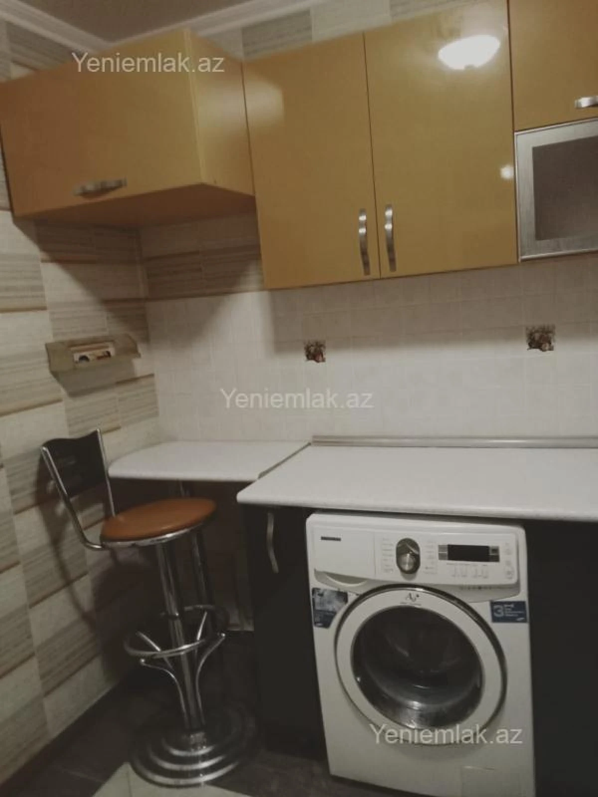 Satılır 1 otaqlı köhnə tikili 38 m²