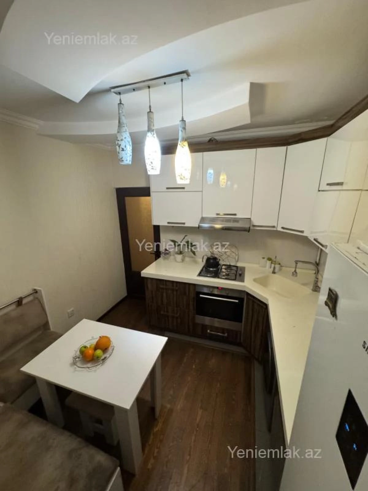 Satılır 3 otaqlı köhnə tikili 85 m²