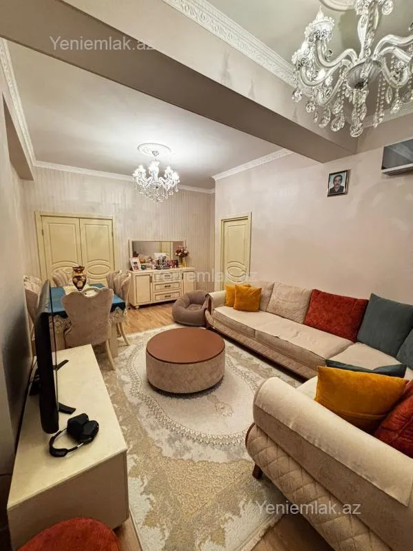 Satılır 3 otaqlı yeni tikili 85 m²