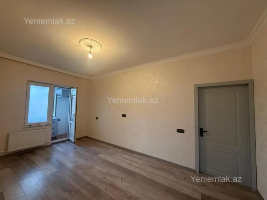 Satılır 2 otaqlı köhnə tikili 40 m²