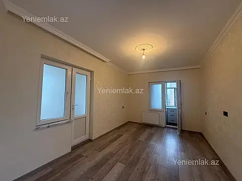 Satılır 2 otaqlı köhnə tikili 40 m²