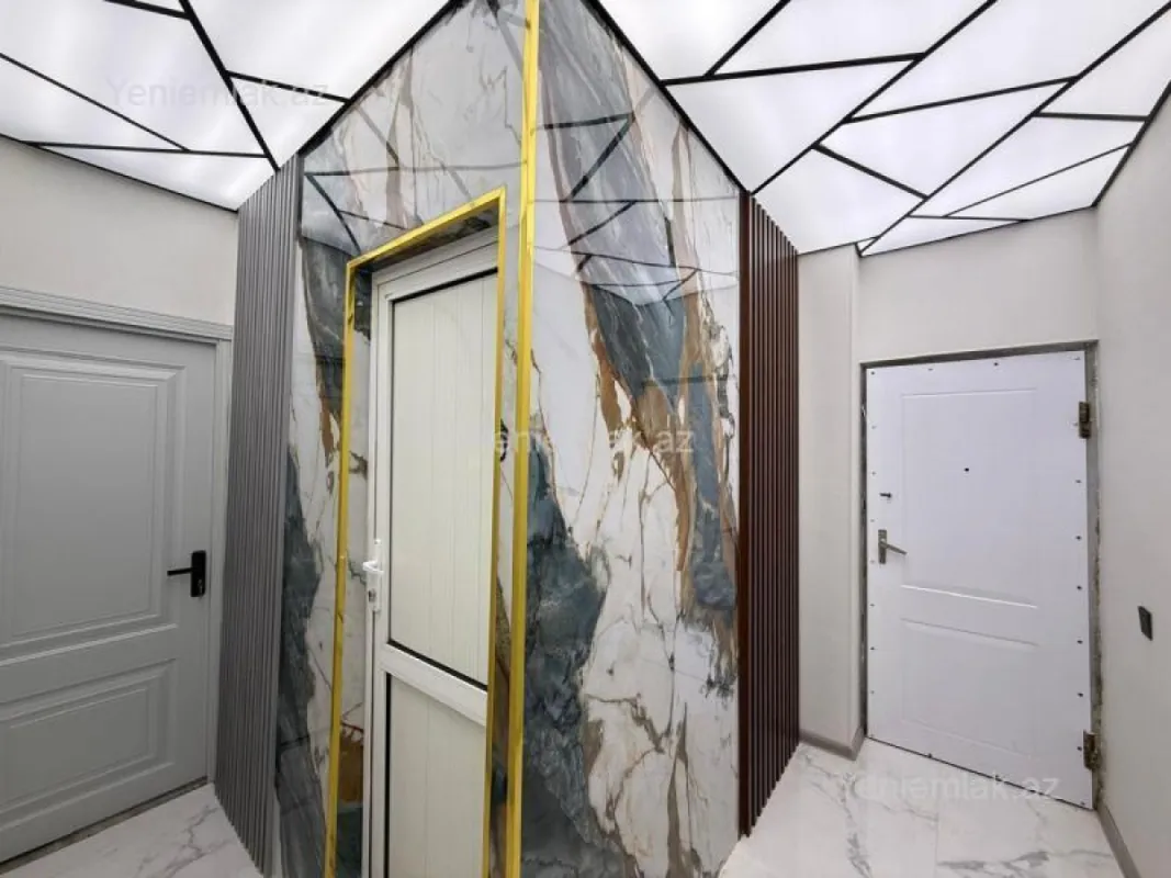 Satılır 2 otaqlı köhnə tikili 40 m²