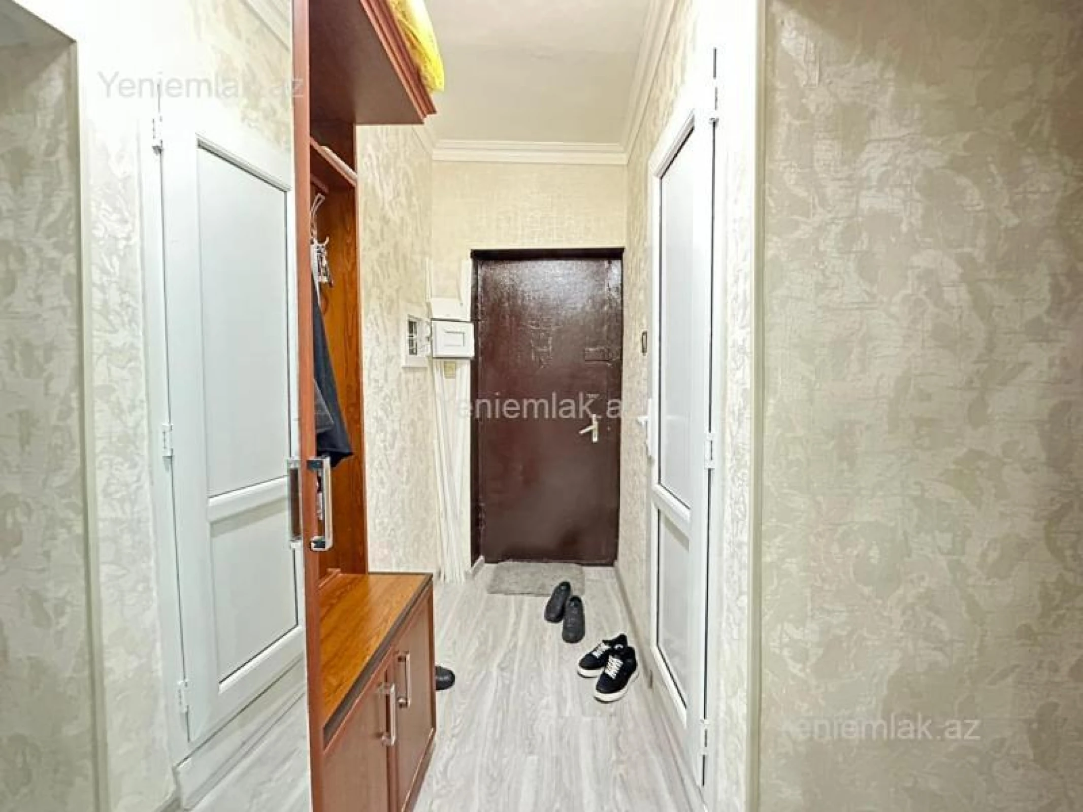 Satılır 1 otaqlı köhnə tikili 38 m²