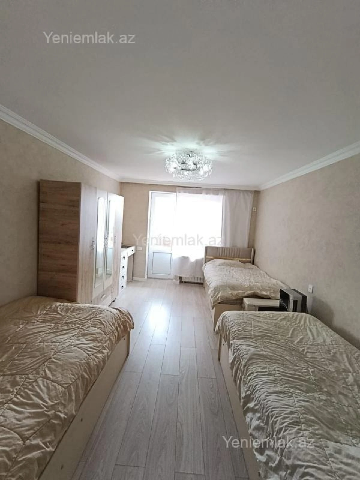 Satılır 3 otaqlı köhnə tikili 75 m²