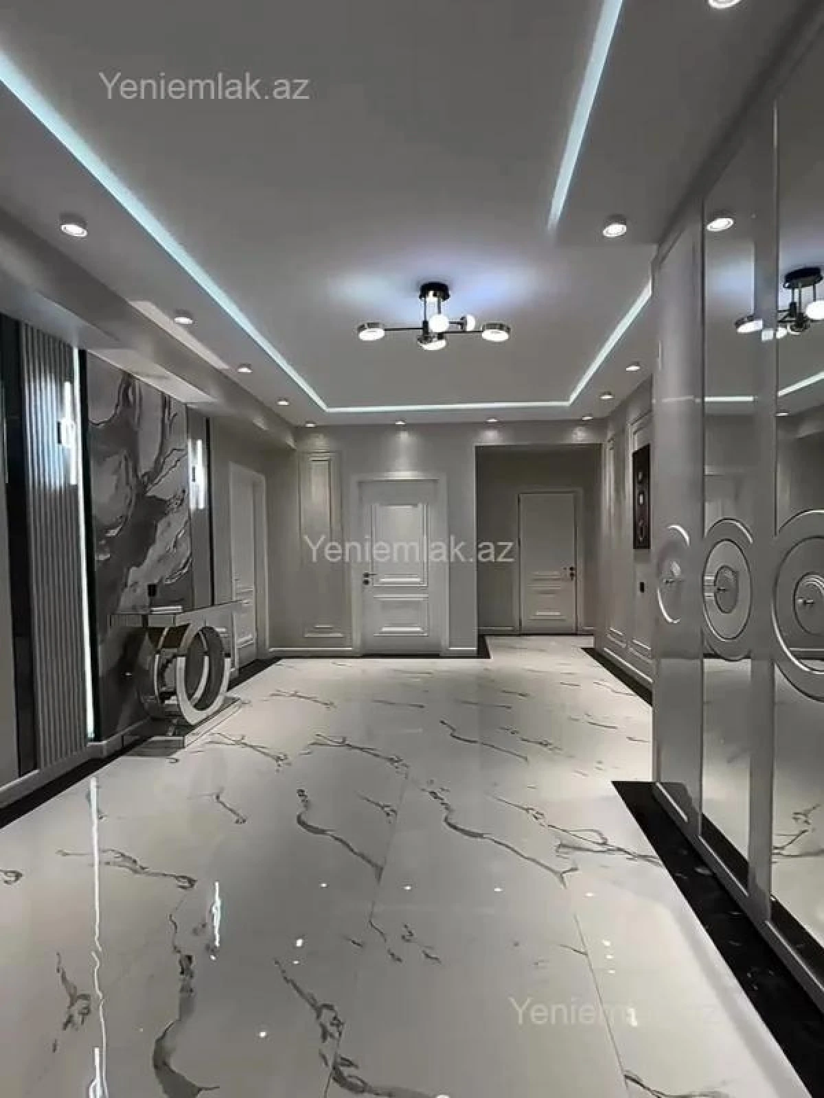 Satılır 3 otaqlı yeni tikili 137 m²