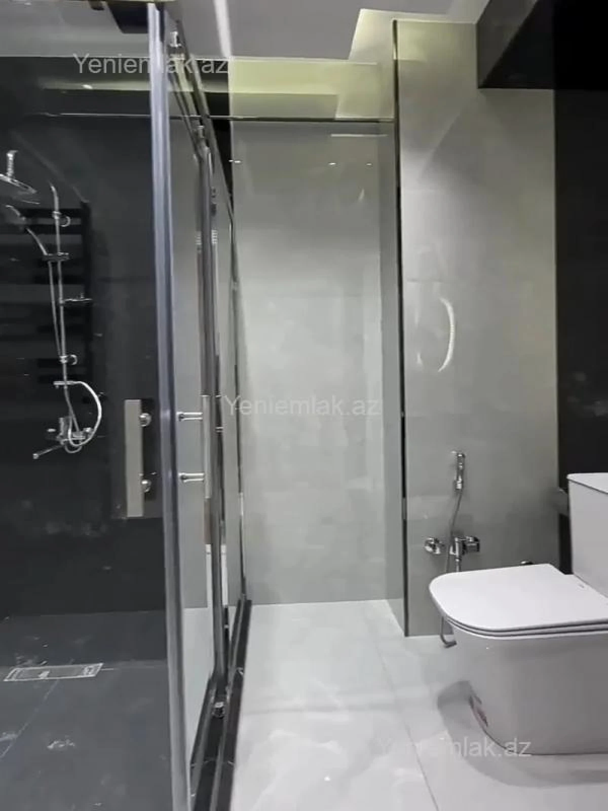 Satılır 3 otaqlı yeni tikili 137 m²