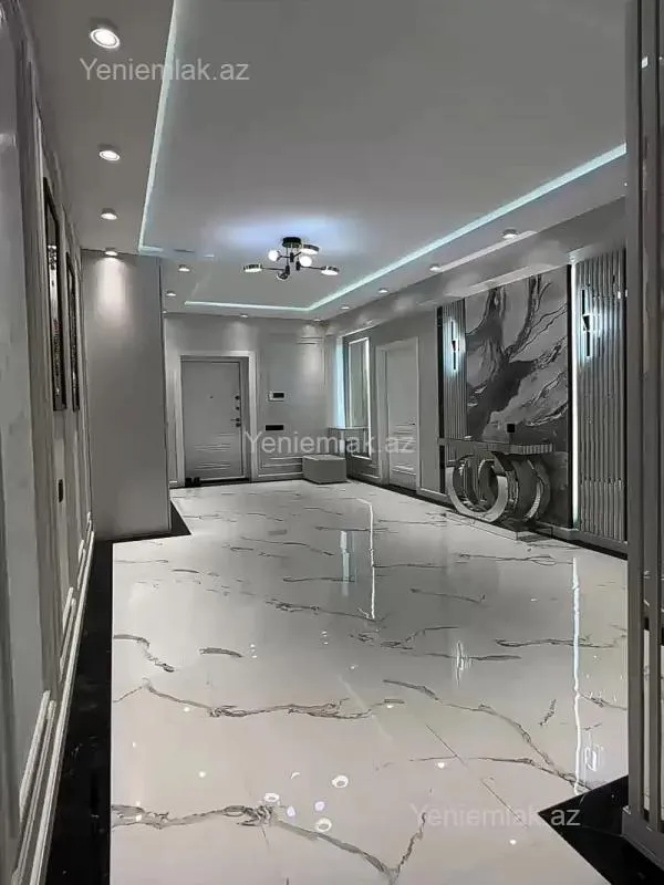 Satılır 3 otaqlı yeni tikili 137 m²