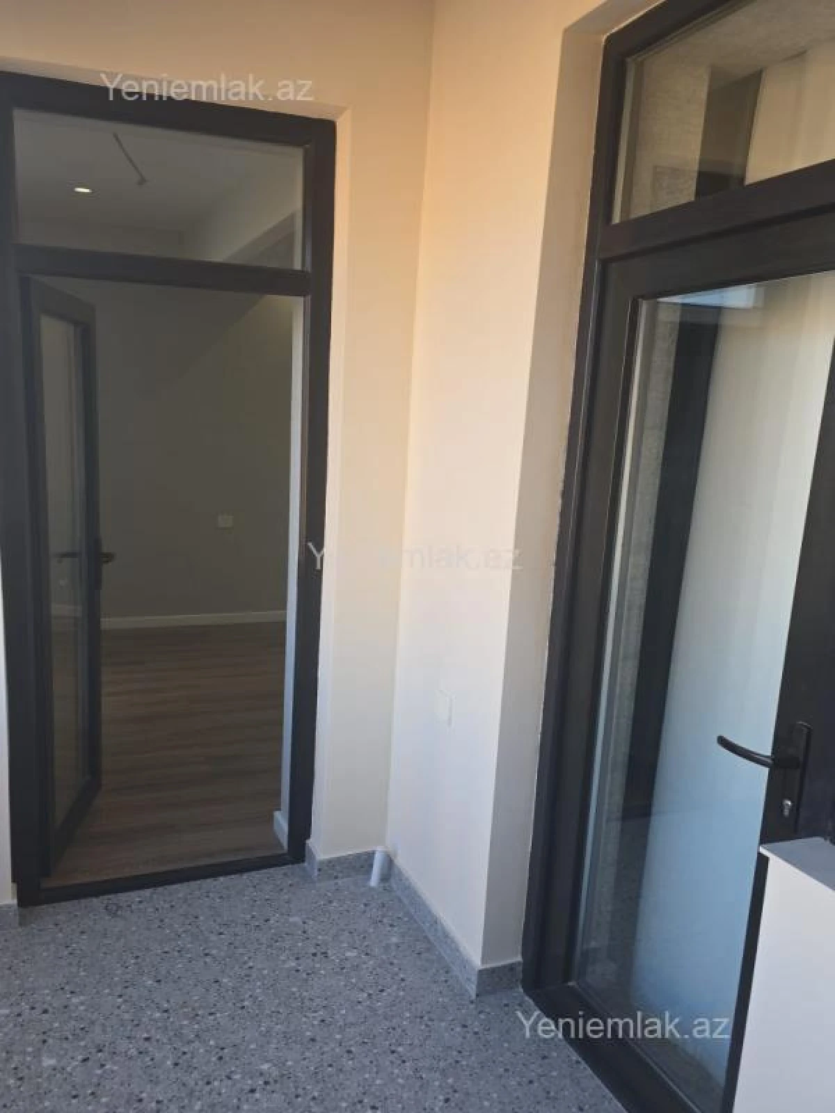 Satılır 2 otaqlı yeni tikili 75 m²