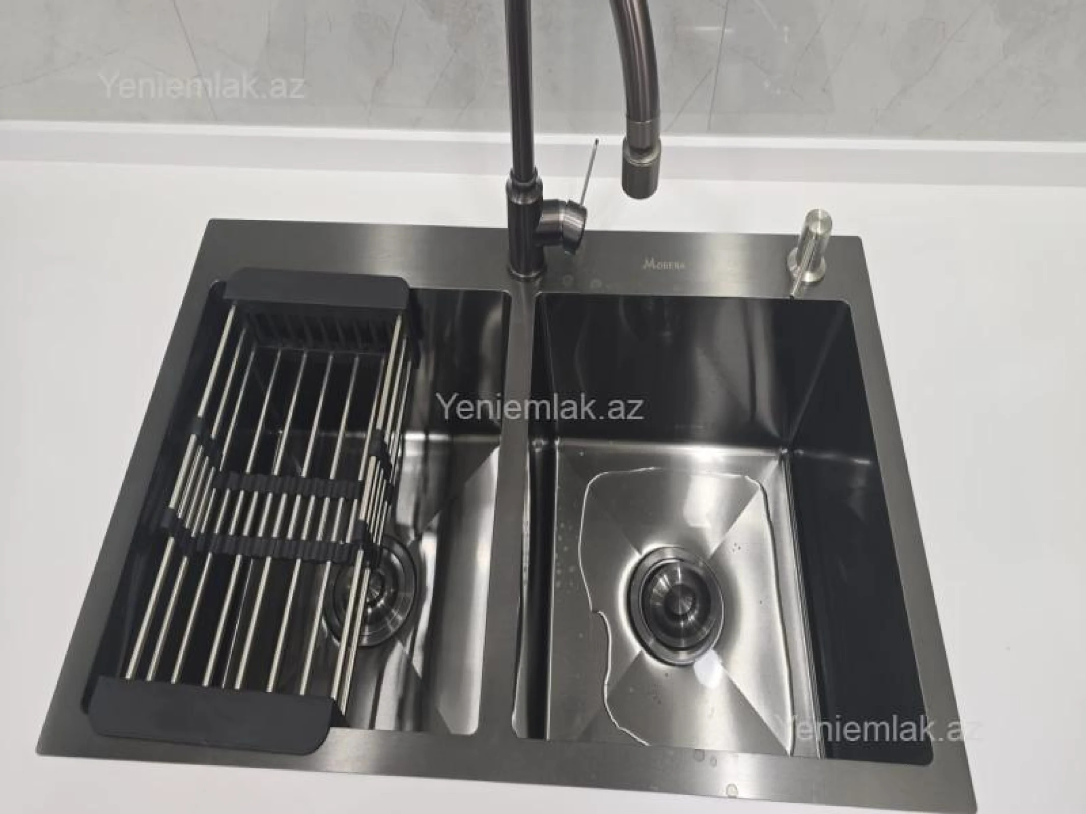 Satılır 2 otaqlı yeni tikili 75 m²