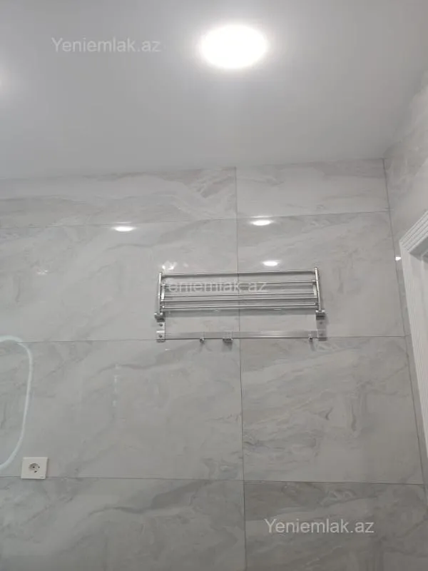 Satılır 2 otaqlı yeni tikili 75 m²