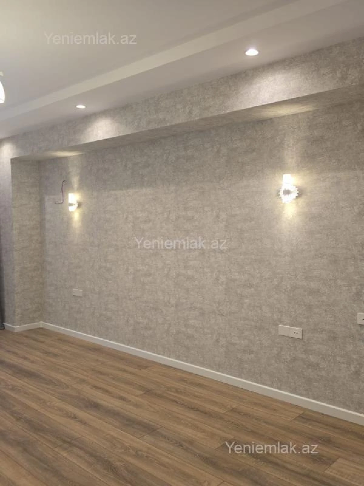 Satılır 2 otaqlı yeni tikili 75 m²