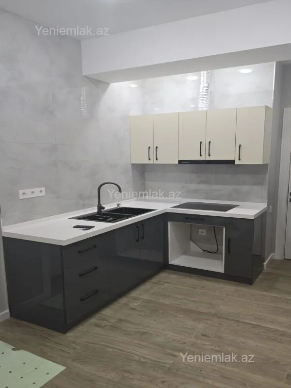 Satılır 2 otaqlı yeni tikili 75 m²
