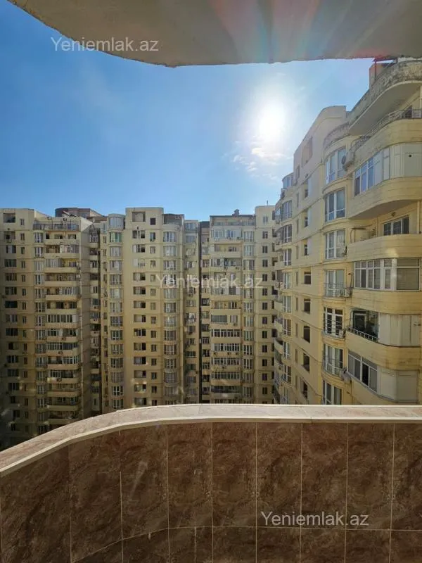 Satılır 3 otaqlı yeni tikili 100 m²