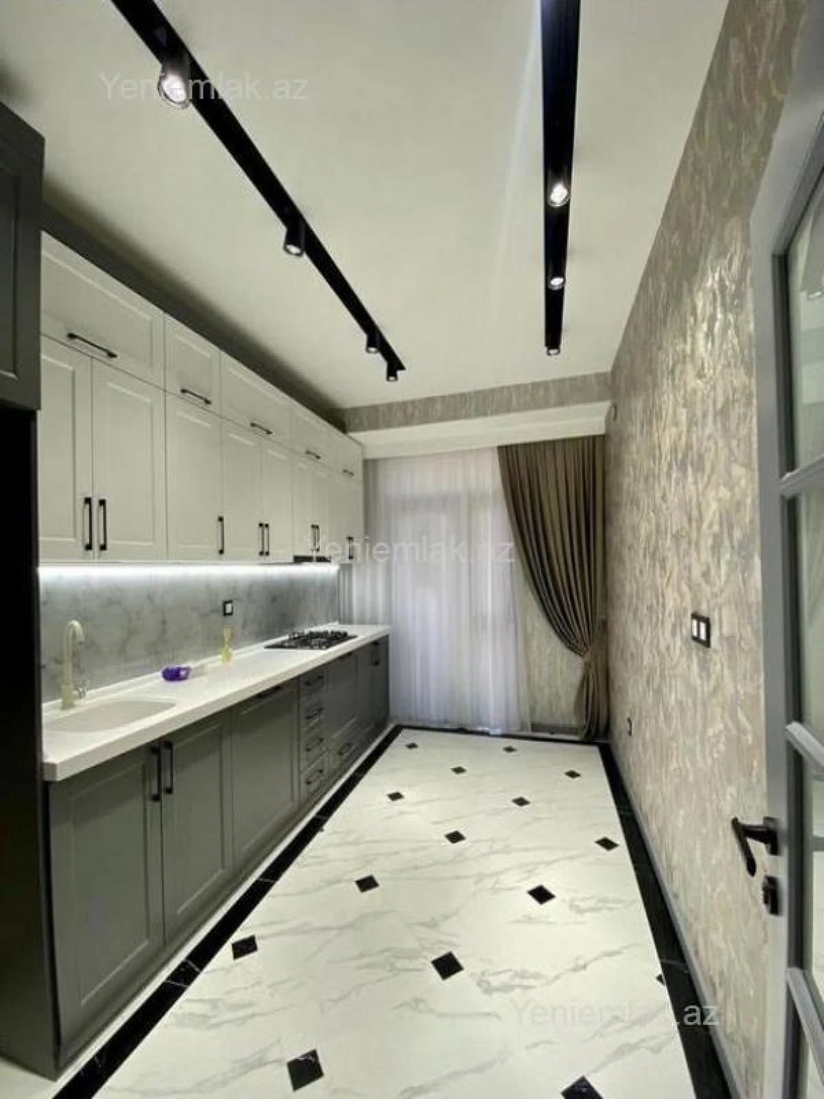 Satılır 3 otaqlı yeni tikili 117 m²