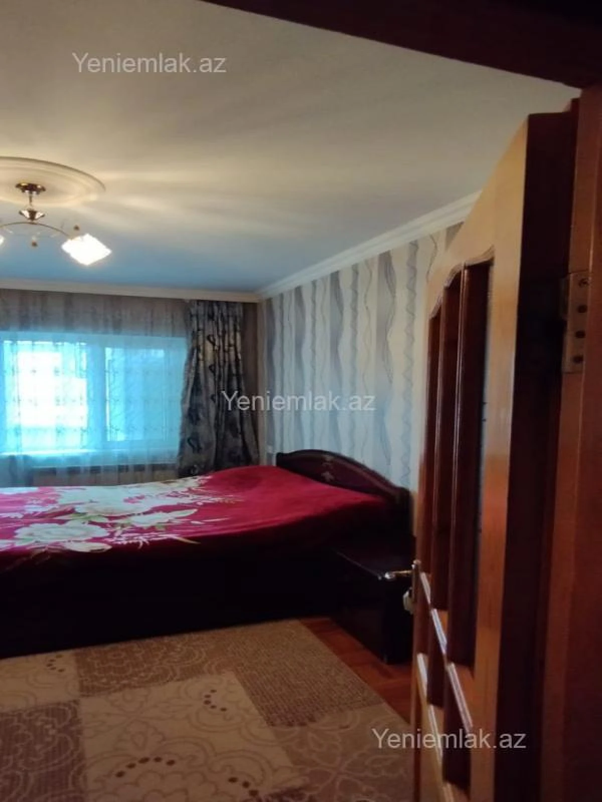 Satılır 2 otaqlı köhnə tikili 65 m²