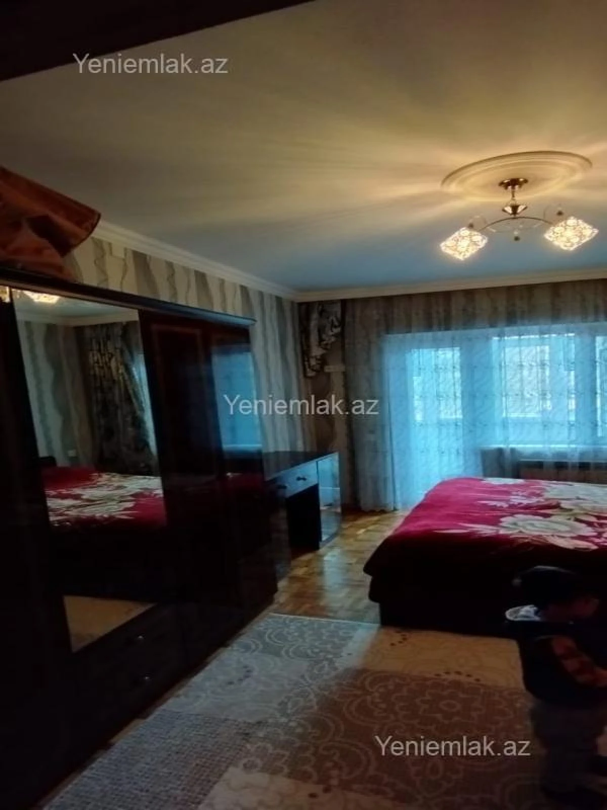 Satılır 2 otaqlı köhnə tikili 65 m²