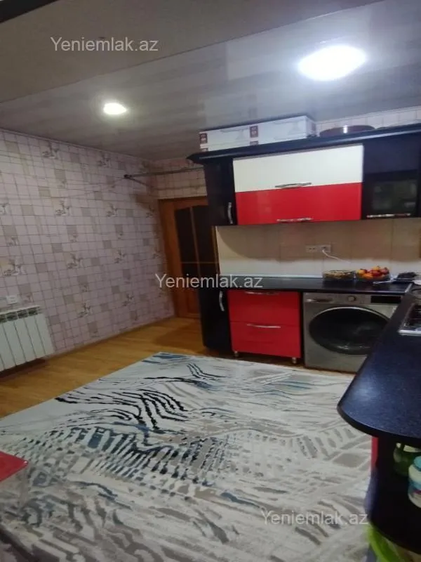 Satılır 2 otaqlı köhnə tikili 65 m²