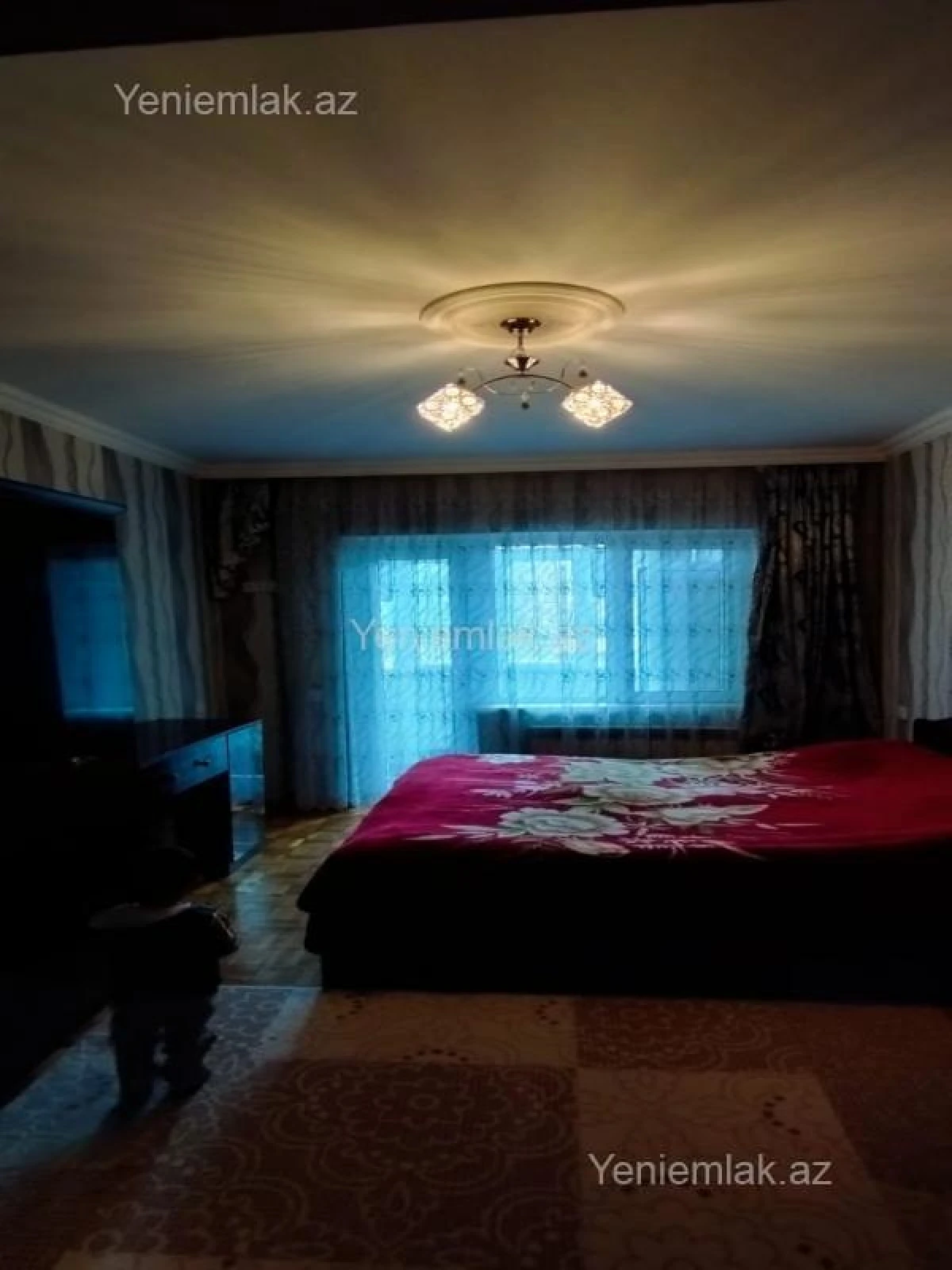 Satılır 2 otaqlı köhnə tikili 65 m²