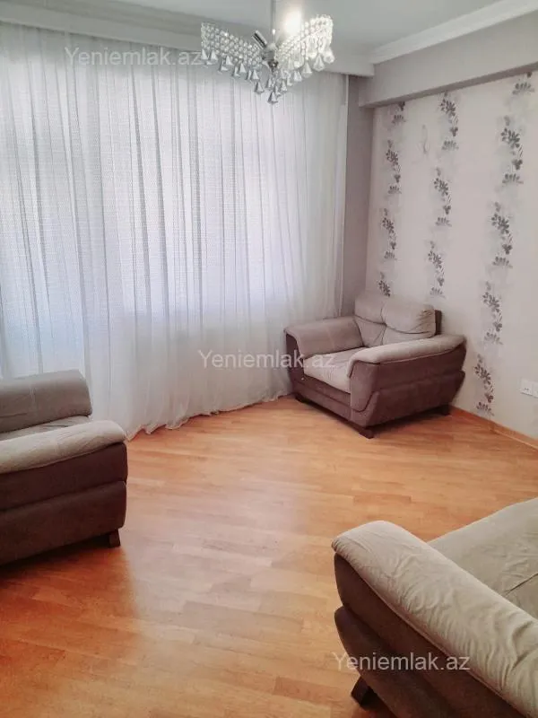 Satılır 4 otaqlı yeni tikili 130 m²