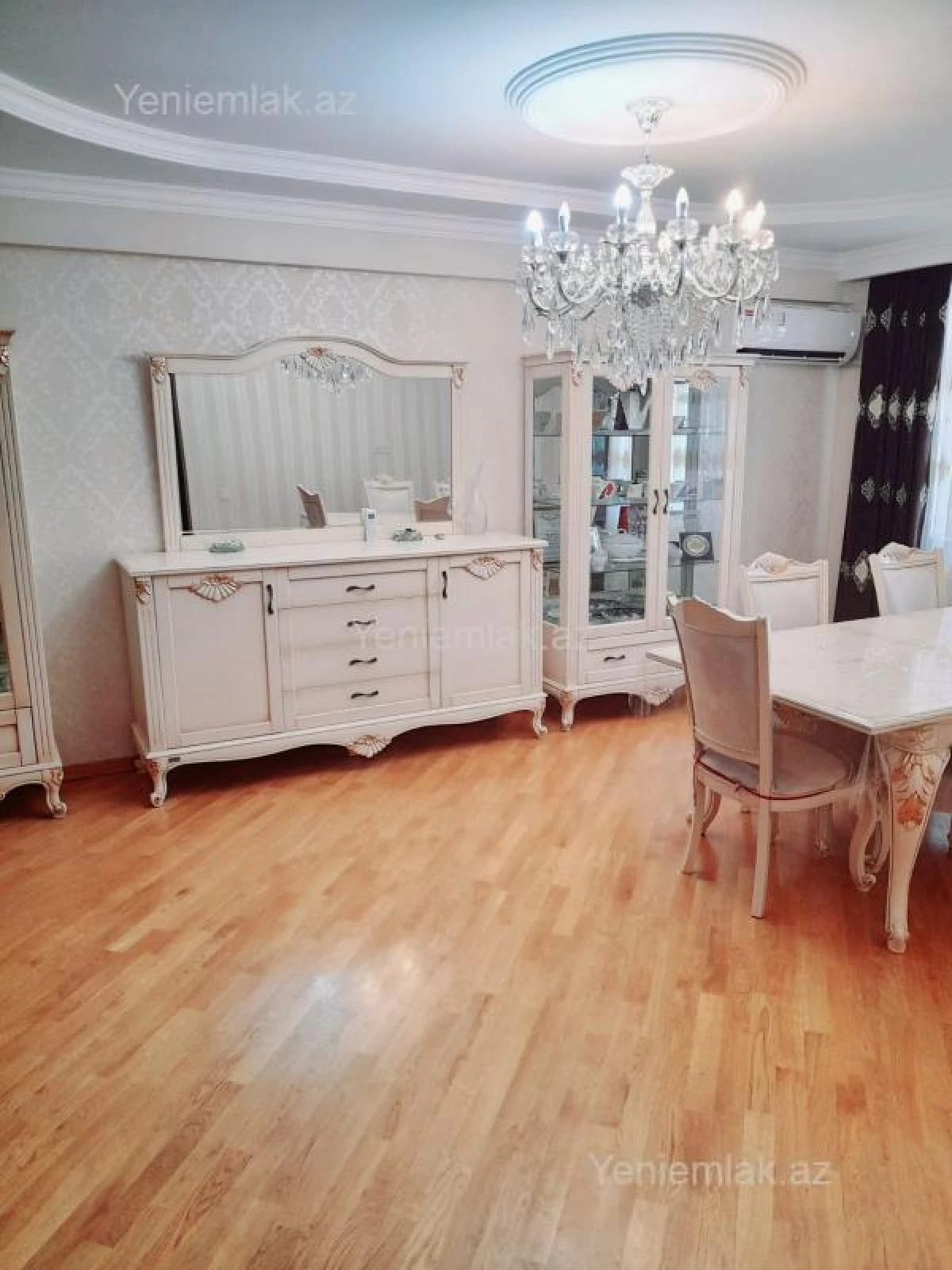 Satılır 4 otaqlı yeni tikili 130 m²