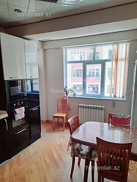 Satılır 4 otaqlı yeni tikili 130 m²