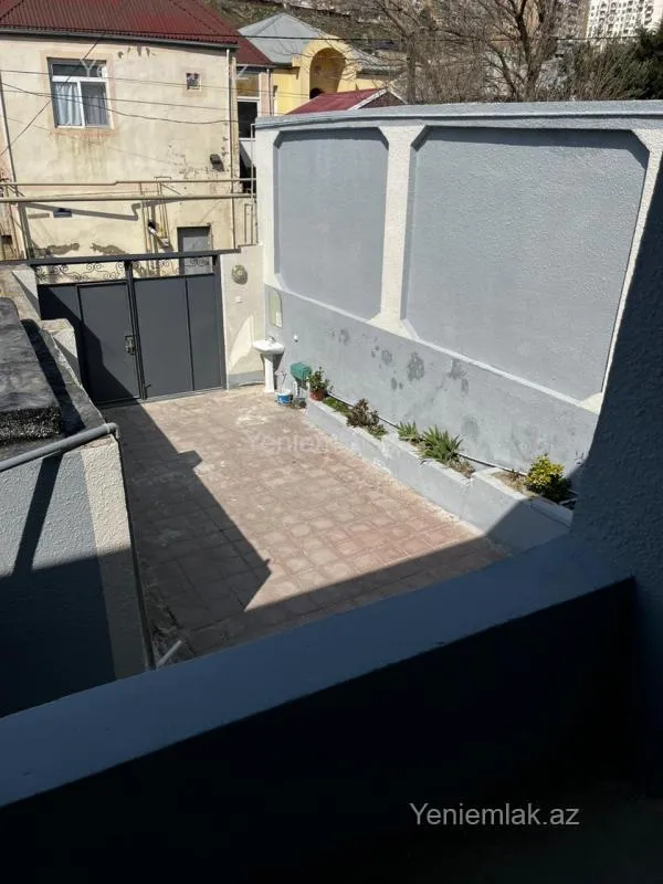 Satılır 3 otaqlı həyət evi 75 m²