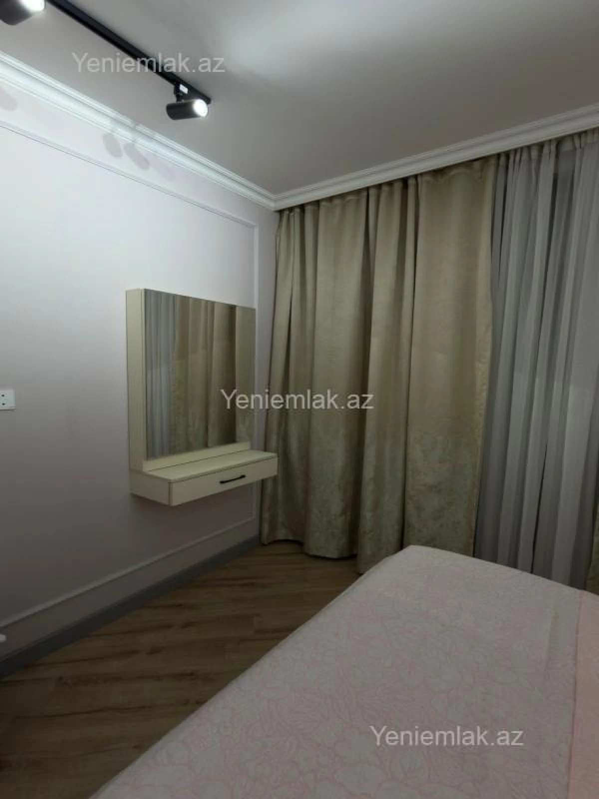 Satılır 2 otaqlı yeni tikili 61 m²