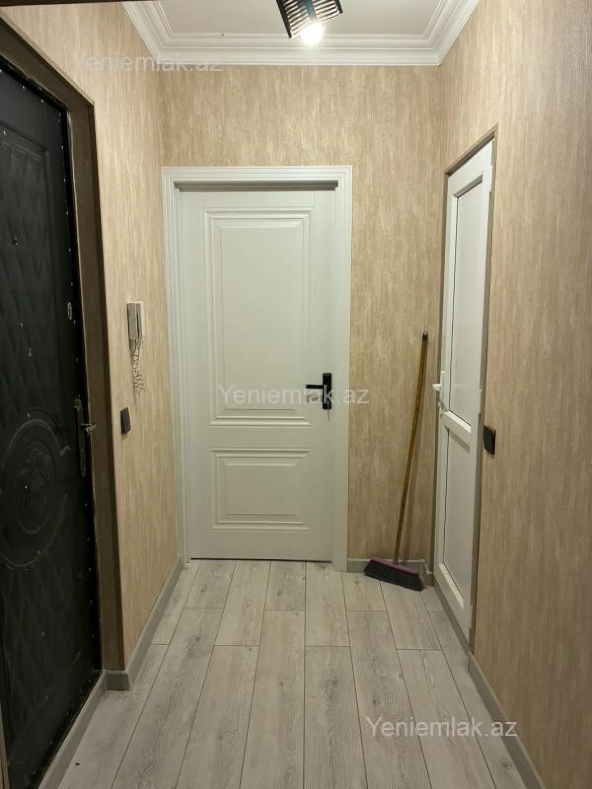 Satılır 2 otaqlı yeni tikili 60 m²