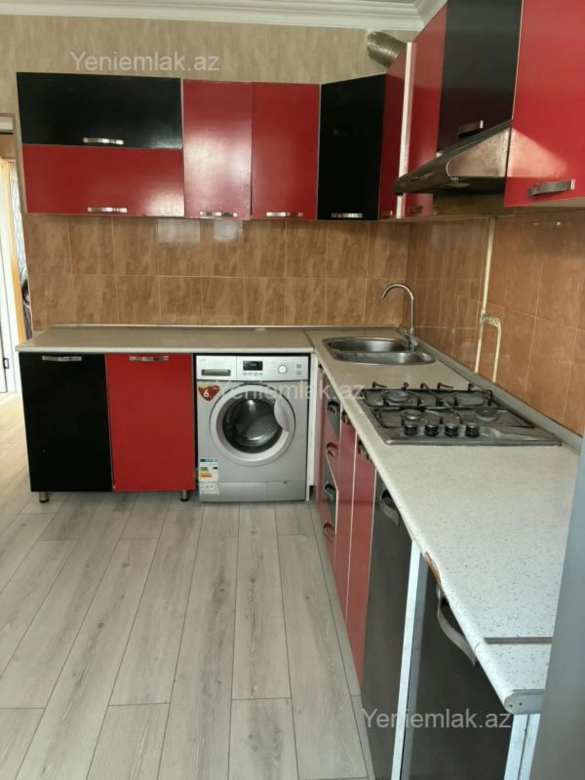 Satılır 2 otaqlı yeni tikili 60 m²