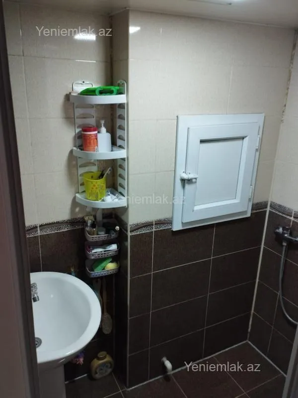 Satılır 3 otaqlı köhnə tikili 85 m²