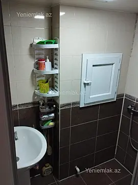 Satılır 3 otaqlı köhnə tikili 85 m²