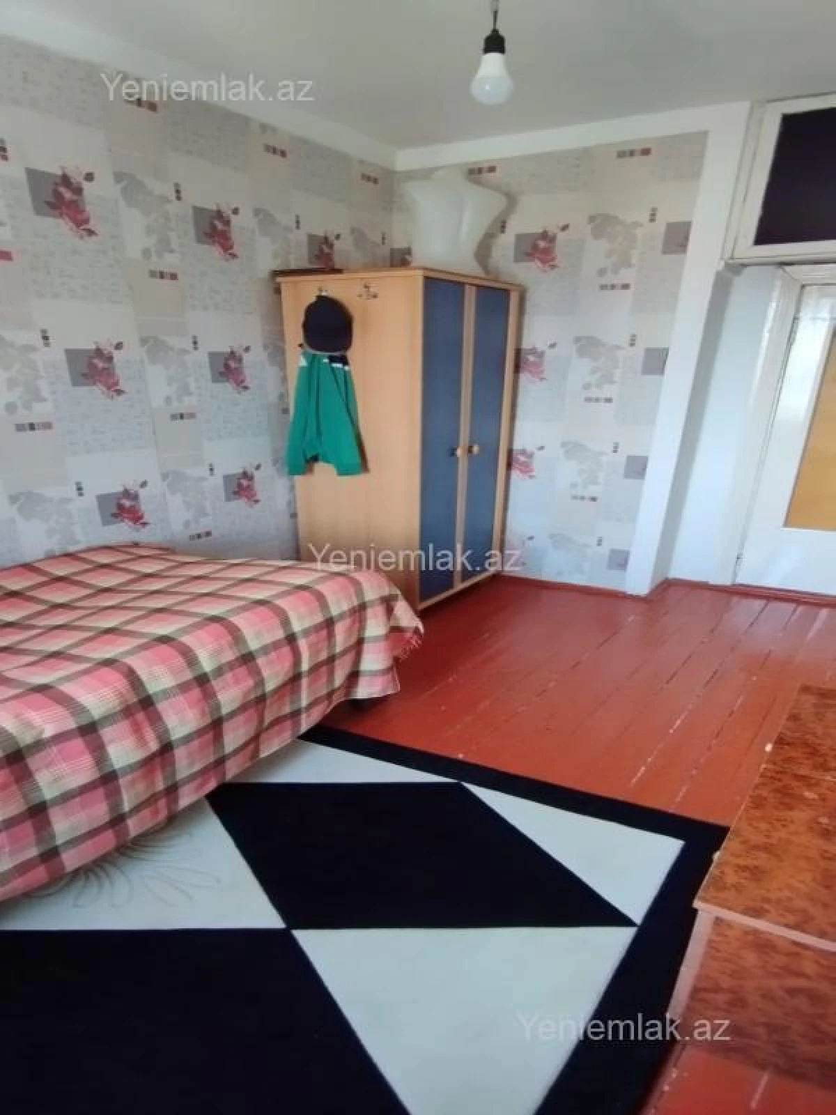 Satılır 3 otaqlı köhnə tikili 85 m²