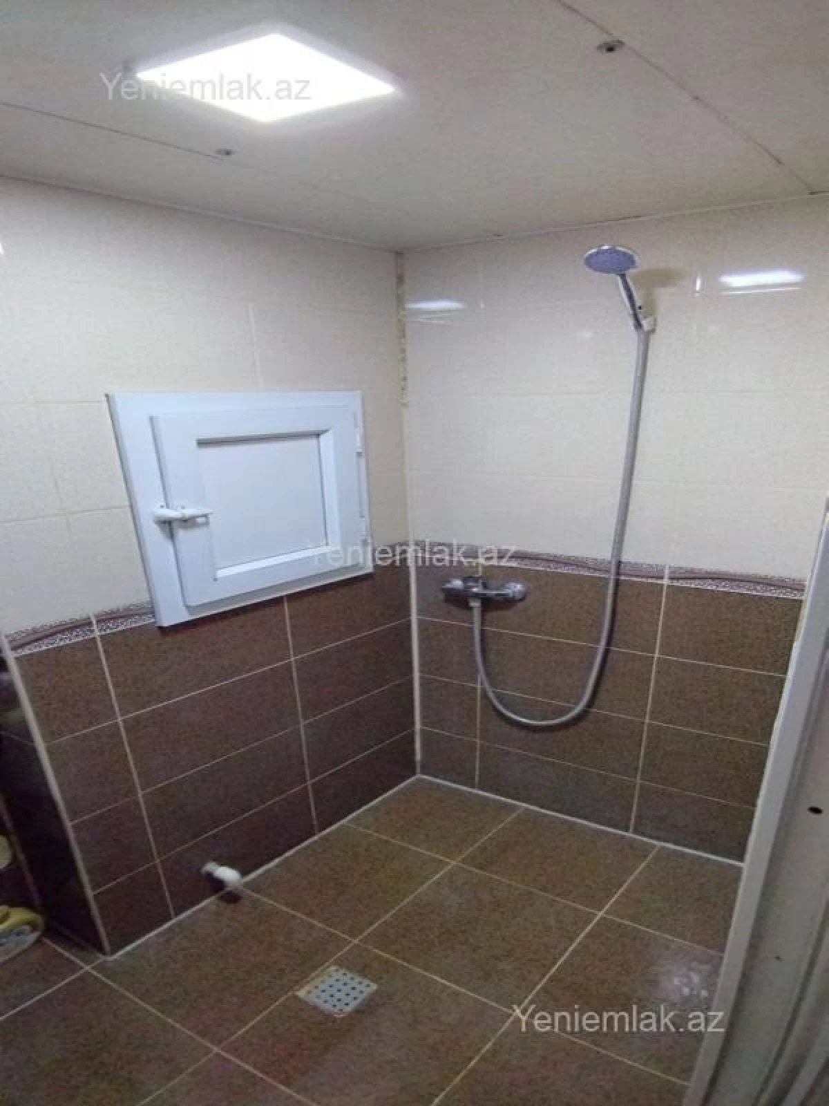 Satılır 3 otaqlı köhnə tikili 85 m²