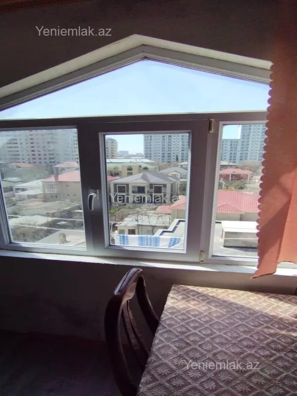 Satılır 3 otaqlı köhnə tikili 85 m²