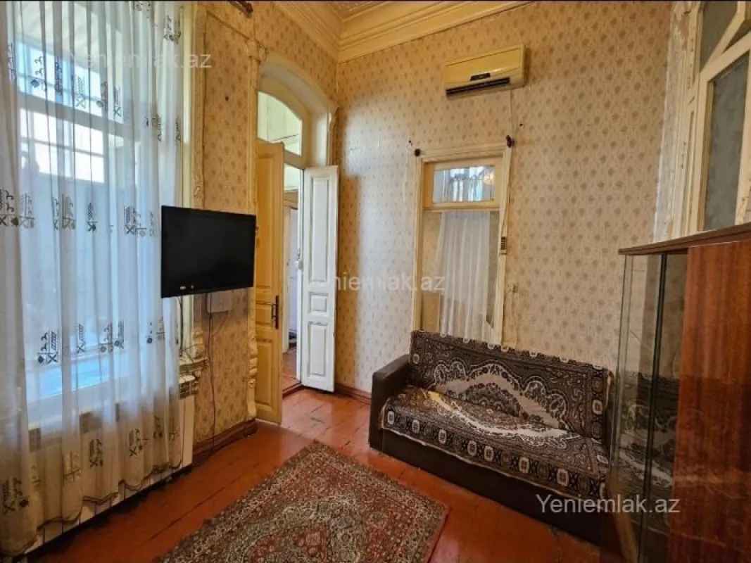 Satılır 3 otaqlı köhnə tikili 55 m²