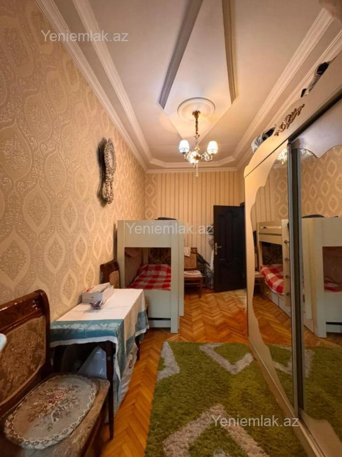 Satılır 3 otaqlı köhnə tikili 70 m²