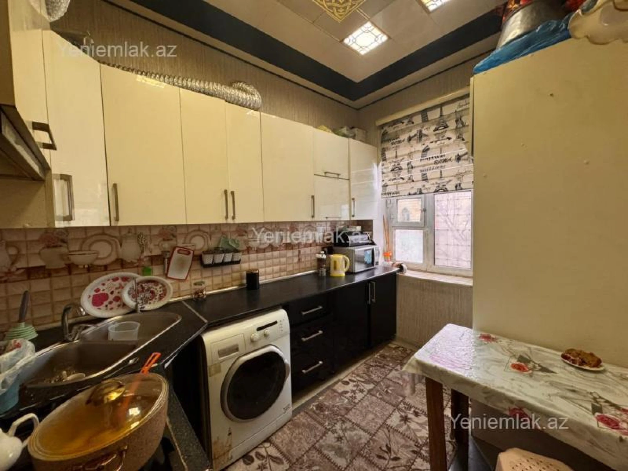 Satılır 3 otaqlı köhnə tikili 70 m²