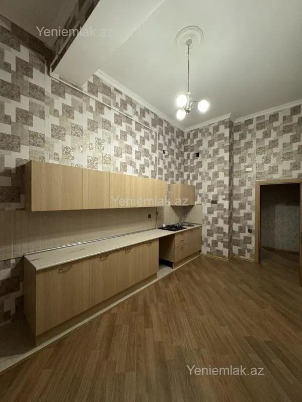 Satılır 2 otaqlı yeni tikili 82 m²