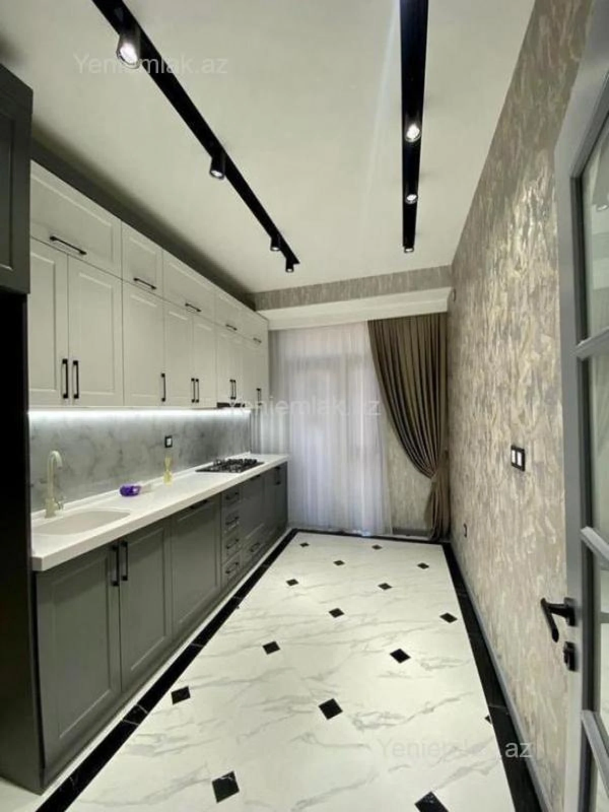 Satılır 3 otaqlı yeni tikili 117 m²